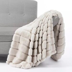 Cozy Bliss Luxury Soft Fuzzy Faux Fur Throw Blanket Twin(60" x 80"), Beige